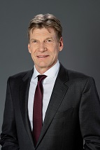 Vorschau_Dr. Niklas Mangold_stv. KZVH-Vorstandsvorsitzender_seit 1.9.2019_Foto_Jörg Puchmüller