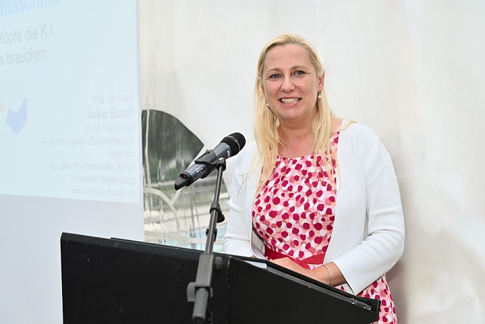 Pressebild_Vorschau_Sommerempfang 2024_StM Diana Stolz_Foto_Jörg Puchmüller