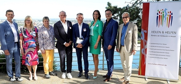 Teaser Startseite_Sommerempfang 2025_Gruppenbild_Spillner